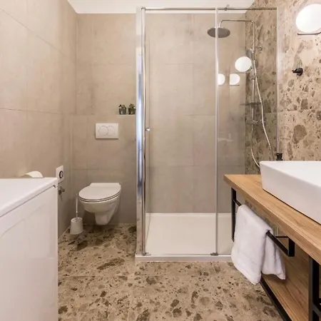 Nina Διαμέρισμα *